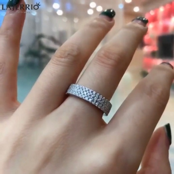 ❗️LAST CHABCE 9/30❗️STERLING SILVER CUBIC ZIRCONIA 3 ROW ETERNITY BAND - Picture 3 of 10